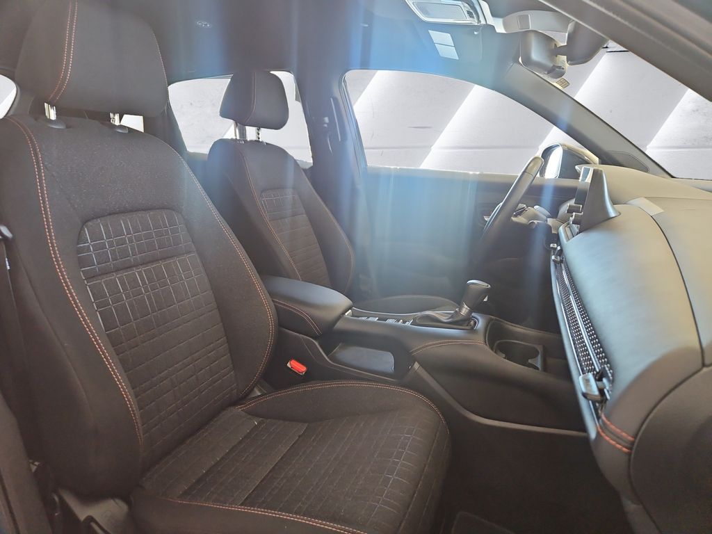 2025 Honda HR-V Sport photo 14
