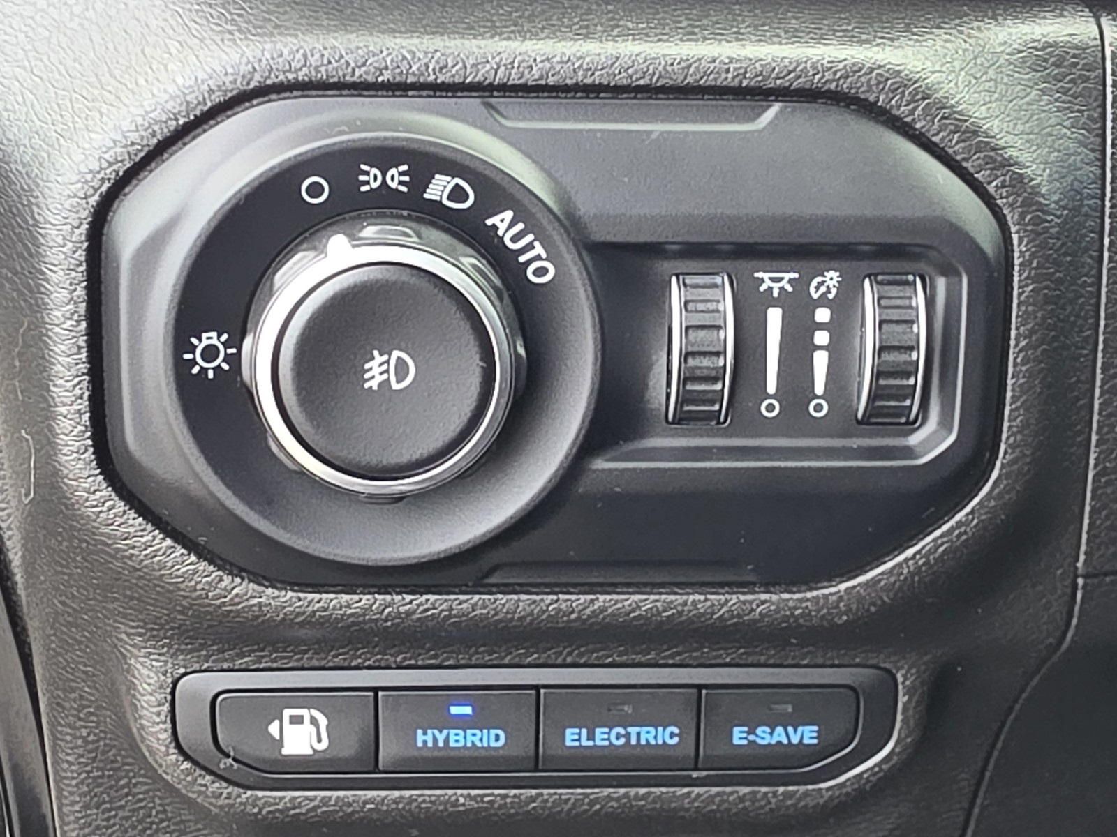 2022 Jeep Wrangler Unlimited Sahara 4xe photo 31