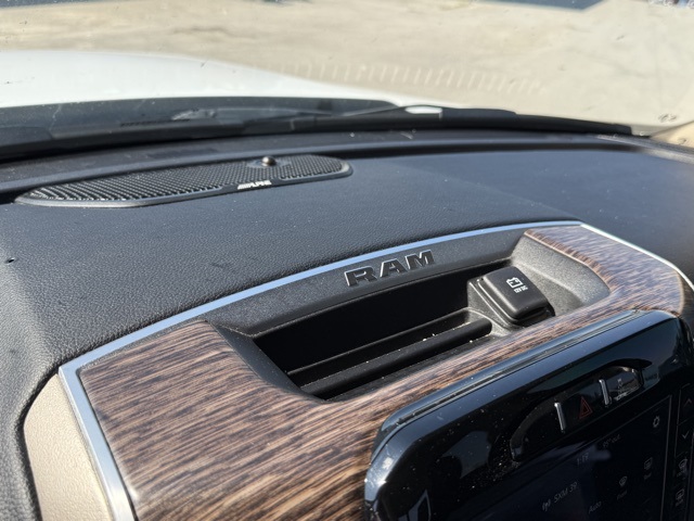2020 Ram 2500 Laramie photo 23