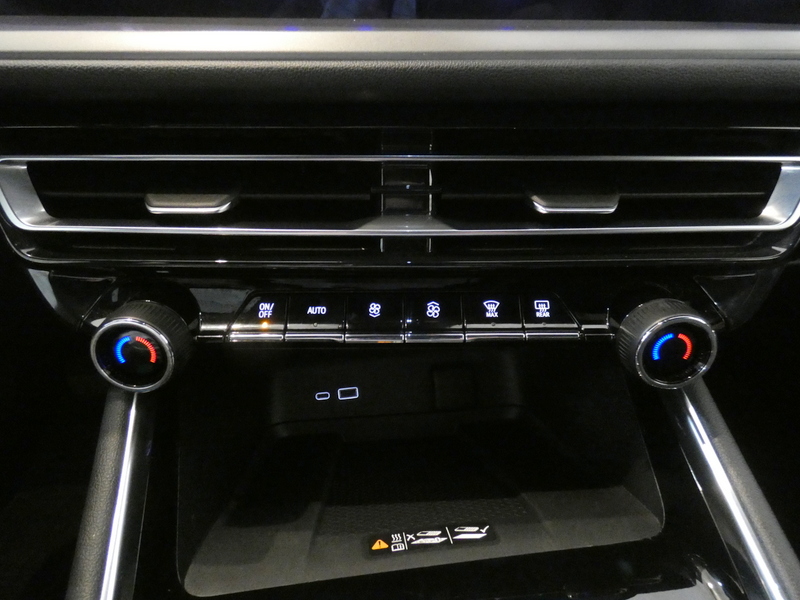2025 Chevrolet Traverse 1LT photo 11