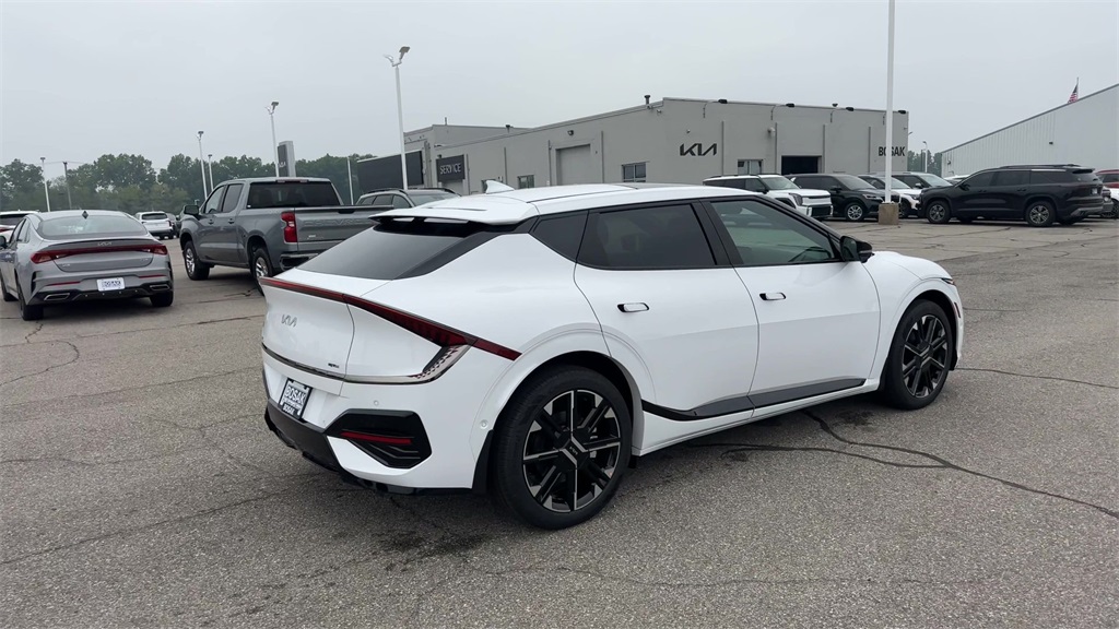 2025 Kia EV6 GT-Line photo 8