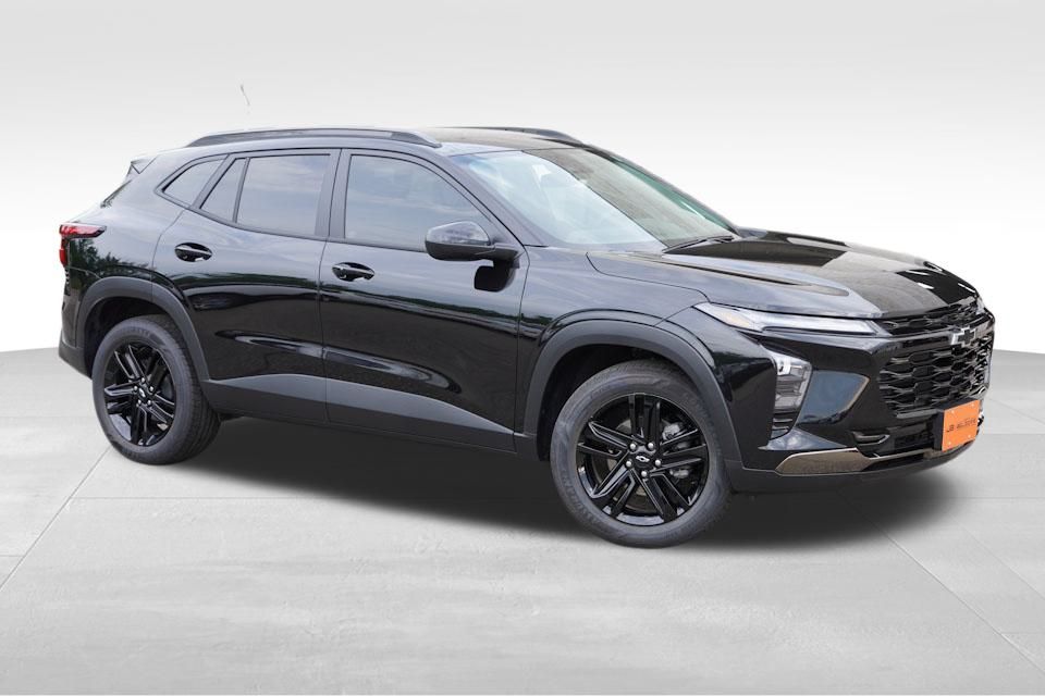 2025 Chevrolet Trax ACTIV photo 2