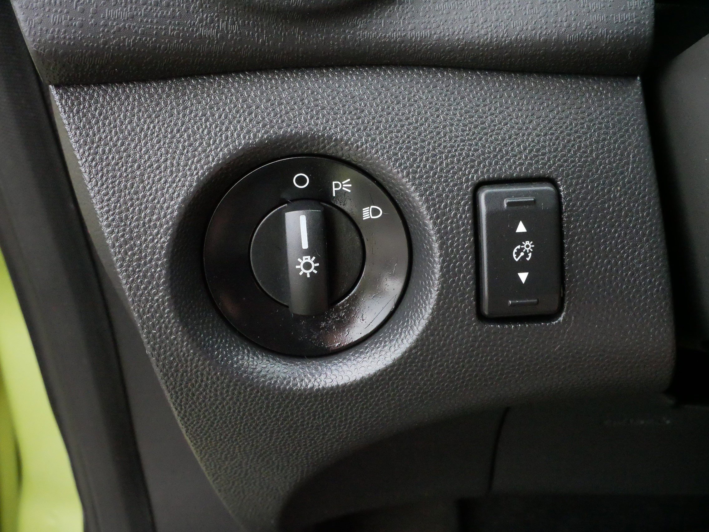 2013 Ford Fiesta SE photo 23