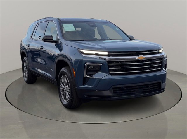 2025 Chevrolet Traverse LT's photo