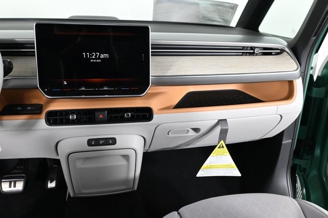 2025 Volkswagen ID. Buzz Pro Plus photo 16