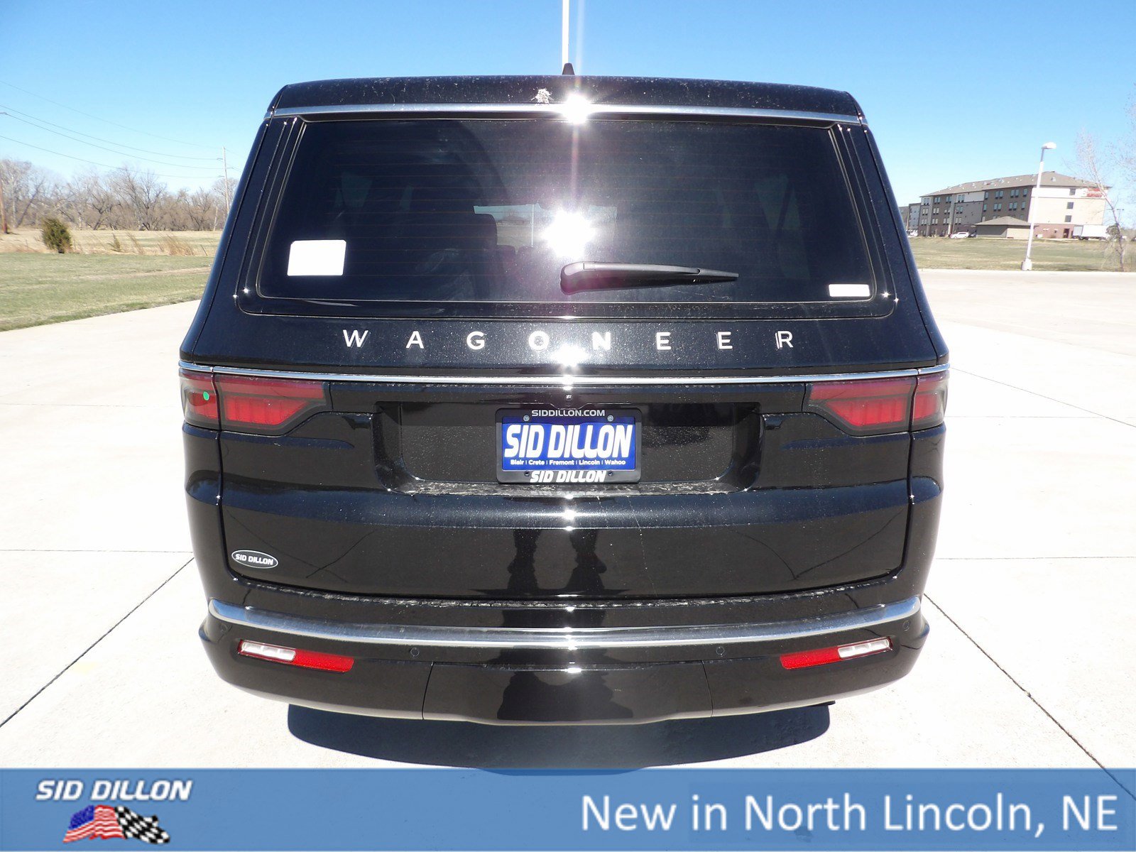 2024 Jeep Wagoneer L Series I photo 4