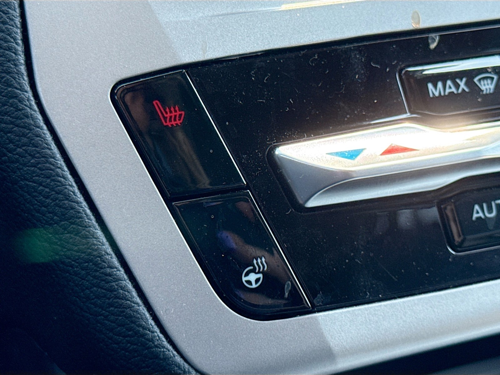 2024 Ford Explorer XLT photo 18