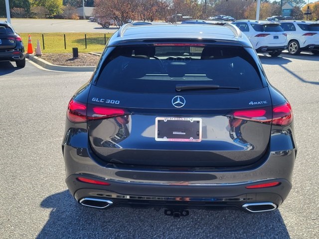 2026 Mercedes Benz GLC 300 4MATIC photo 2