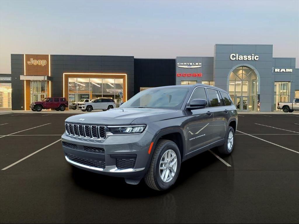 2025 Jeep Grand Cherokee L Laredo's photo