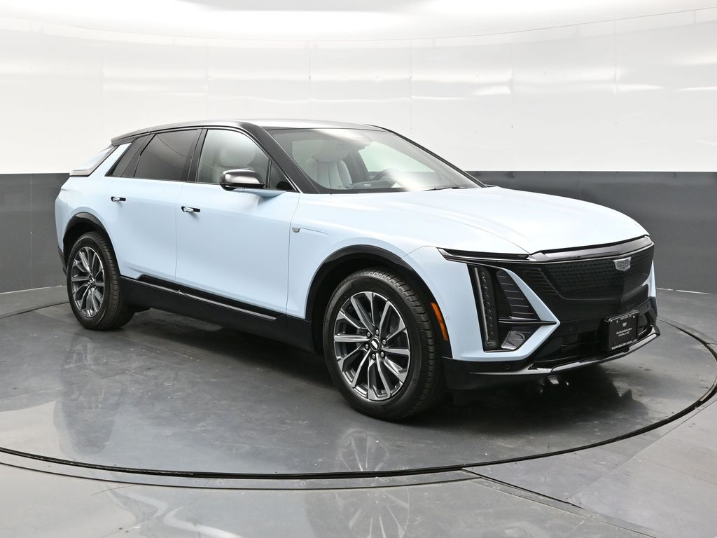 2026 Cadillac LYRIQ Sport's photo