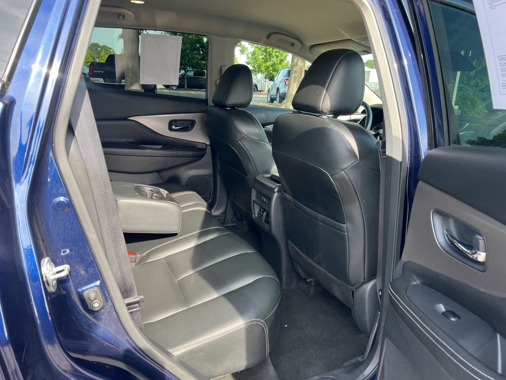 2023 Nissan Murano SV photo 16