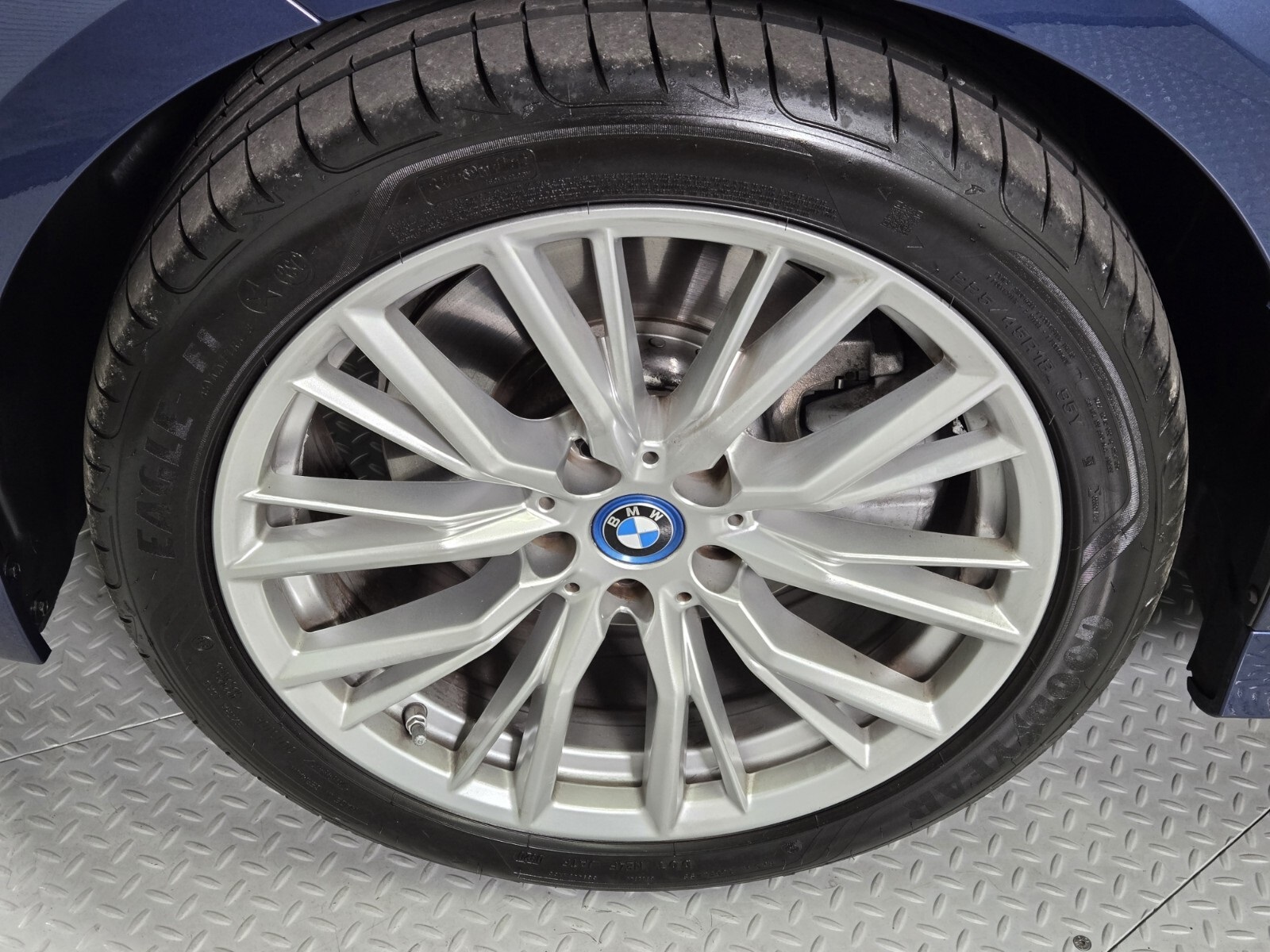 2023 Bmw 330e photo 8