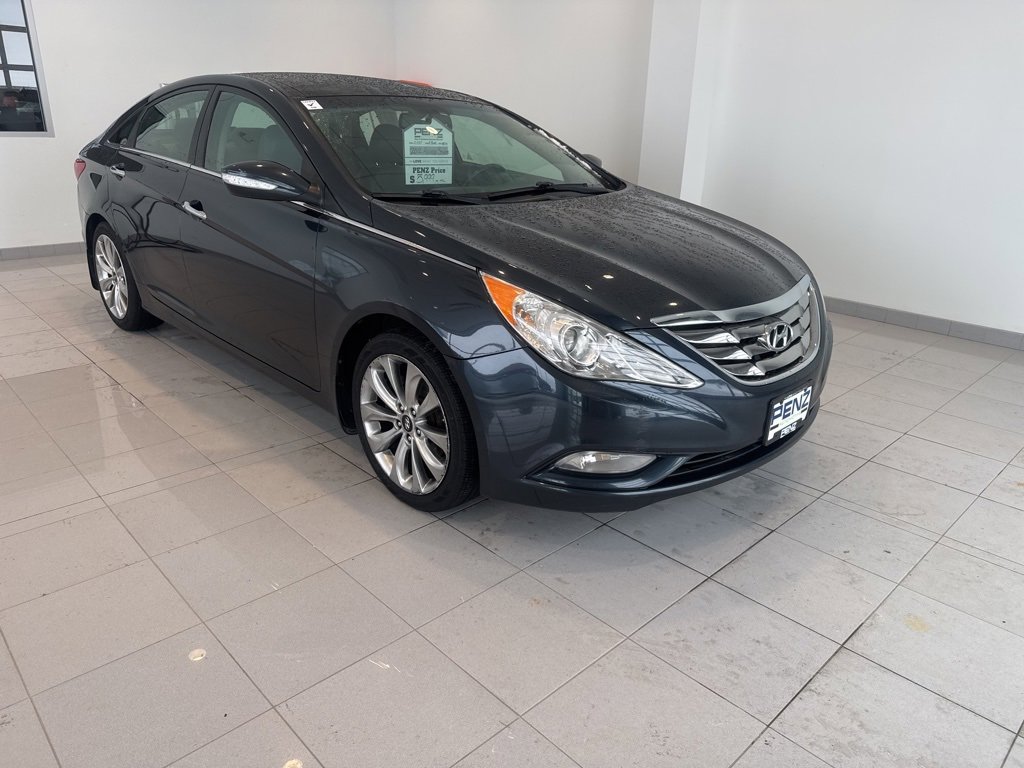 Used 2012 Hyundai Sonata Limited with VIN 5NPEC4AB1CH334064 for sale in Spring Valley, Minnesota