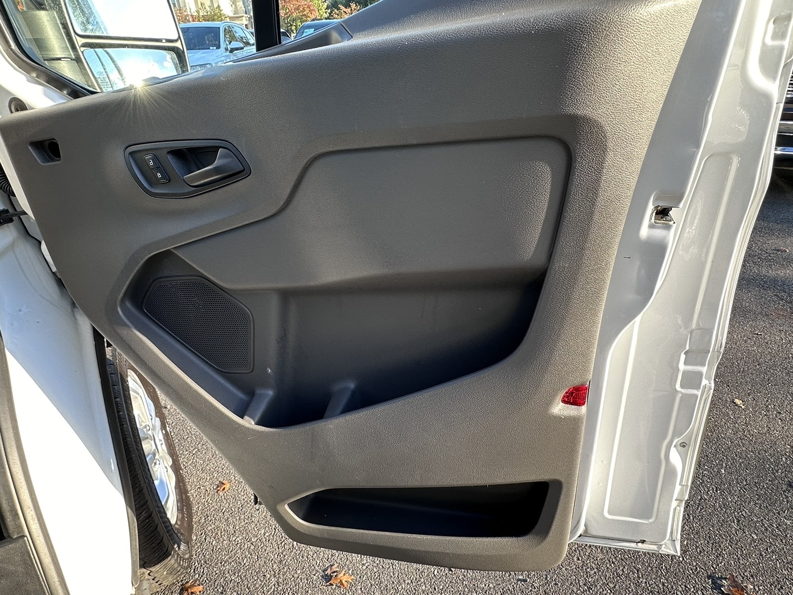 2021 Ford Transit Passenger XLT photo 37