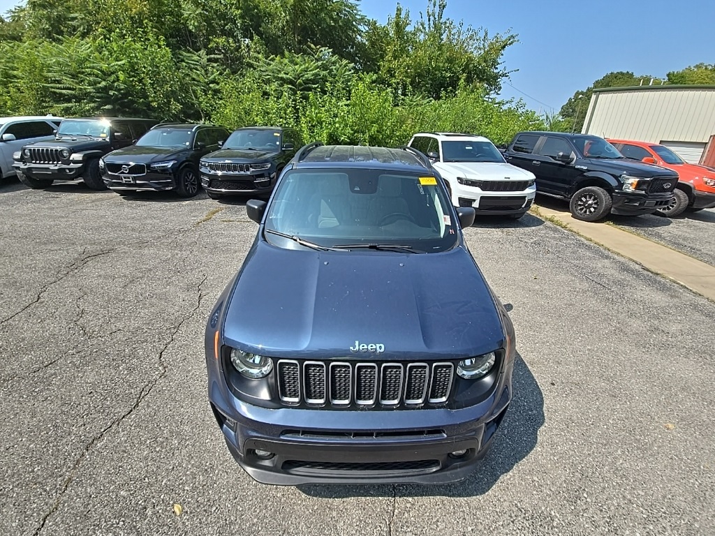 2022 Jeep Renegade Latitude photo 11