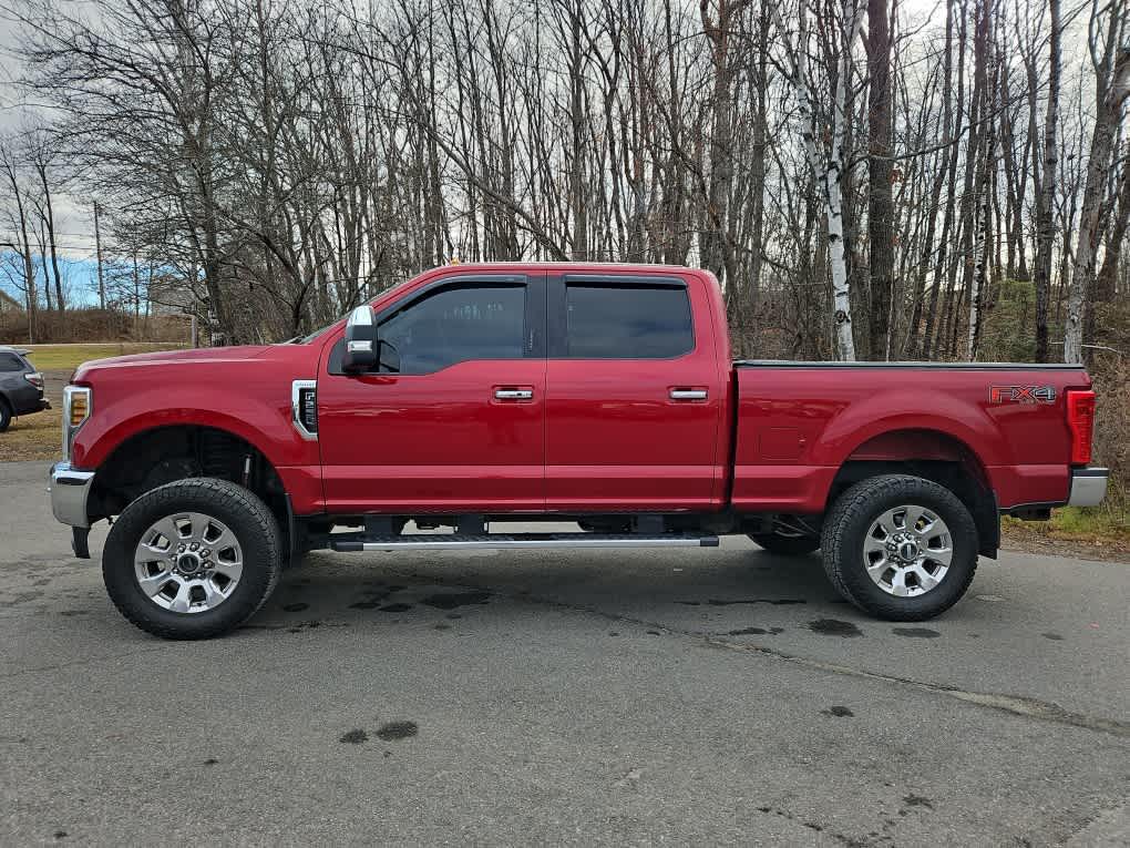 2019 Ford F-250 Lariat photo 2