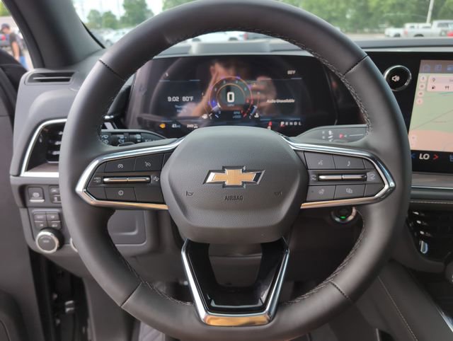 2025 Chevrolet Suburban Premier photo 18