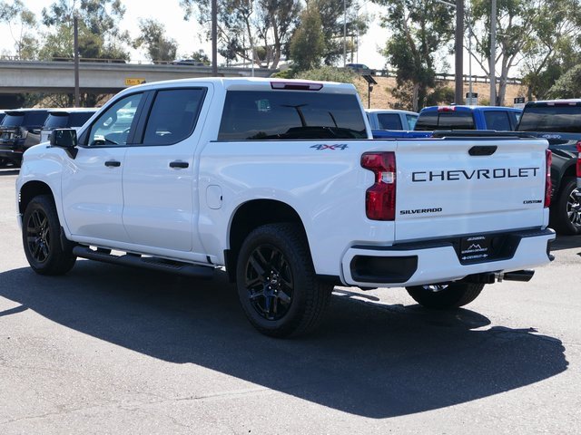 2025 Chevrolet Silverado 1500 Custom photo 7
