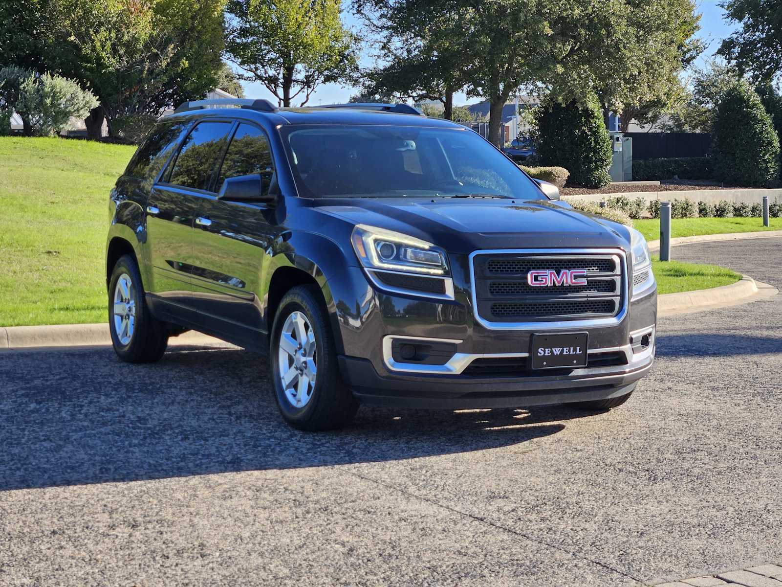 2015 Gmc Acadia SLE photo 2