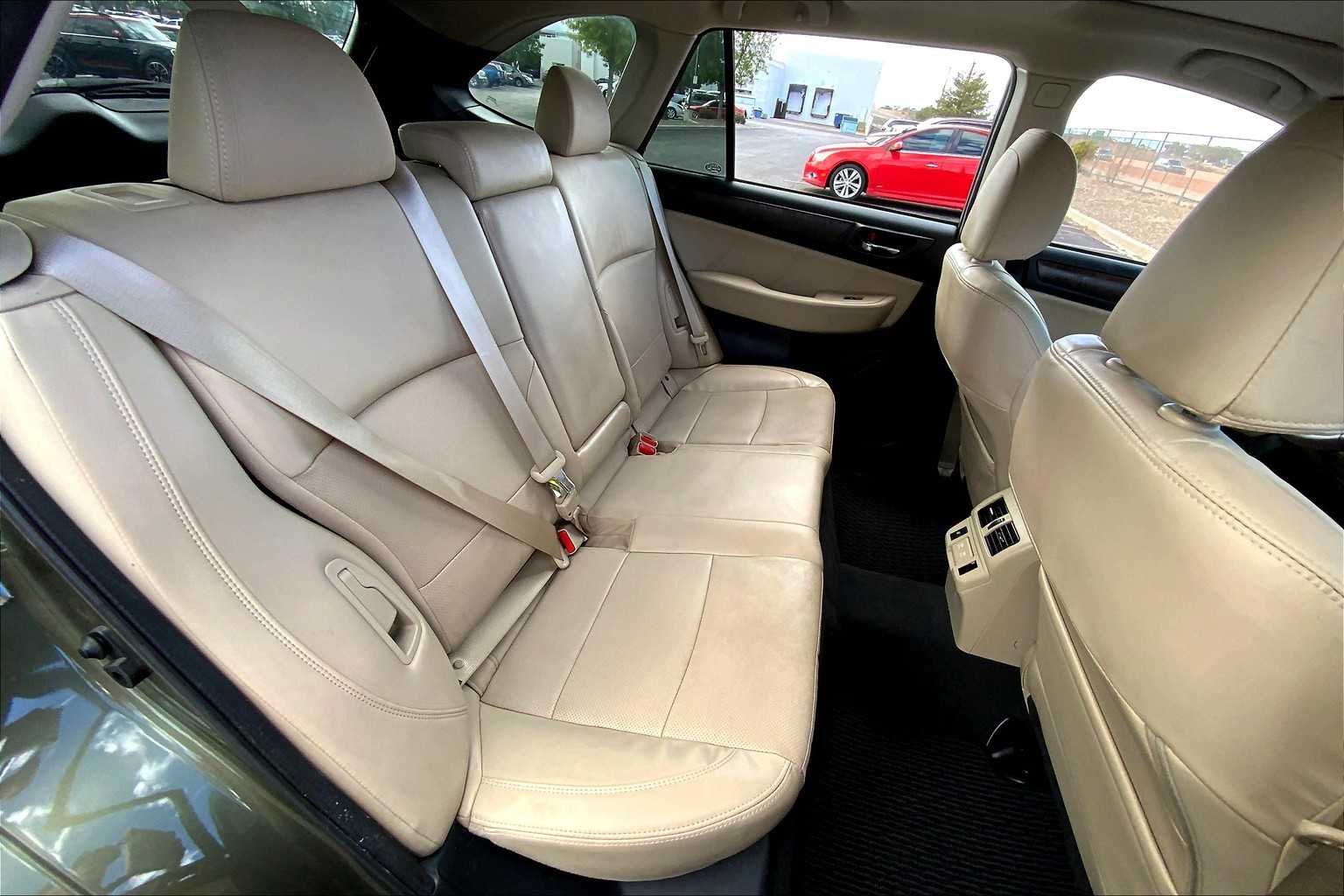 2019 Subaru Outback Limited photo 16
