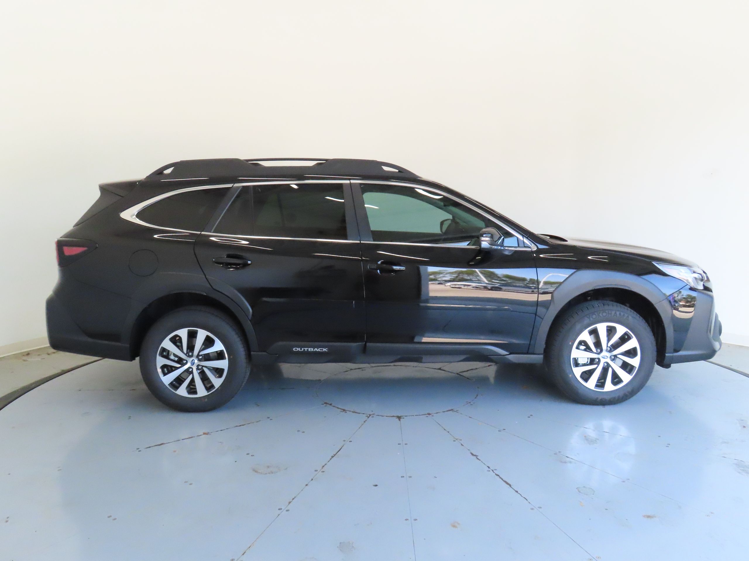 2025 Subaru Outback Premium photo 2