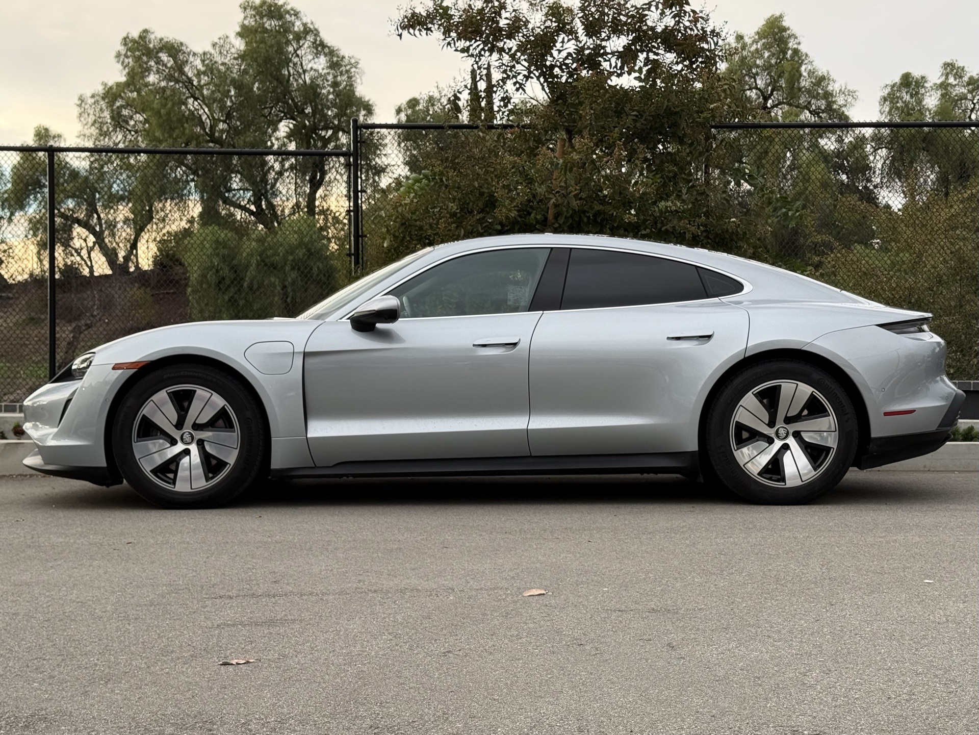 Certified 2022 Porsche Taycan Base with VIN WP0AA2Y15NSA15845 for sale in Los Angeles, CA