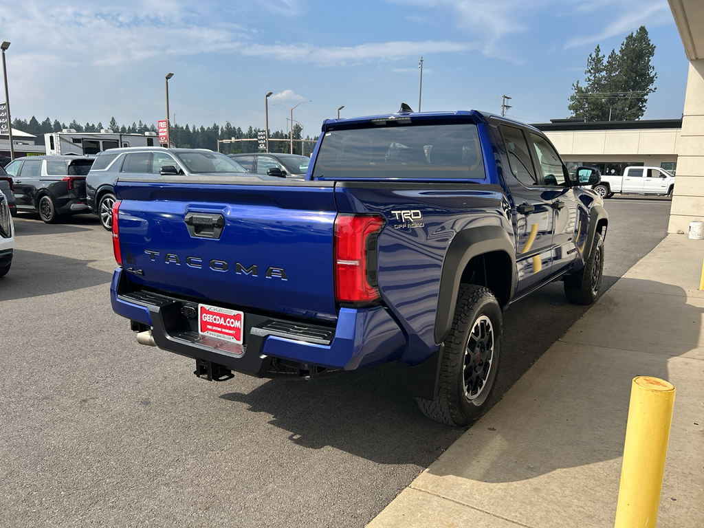 2024 Toyota Tacoma TRD photo 4