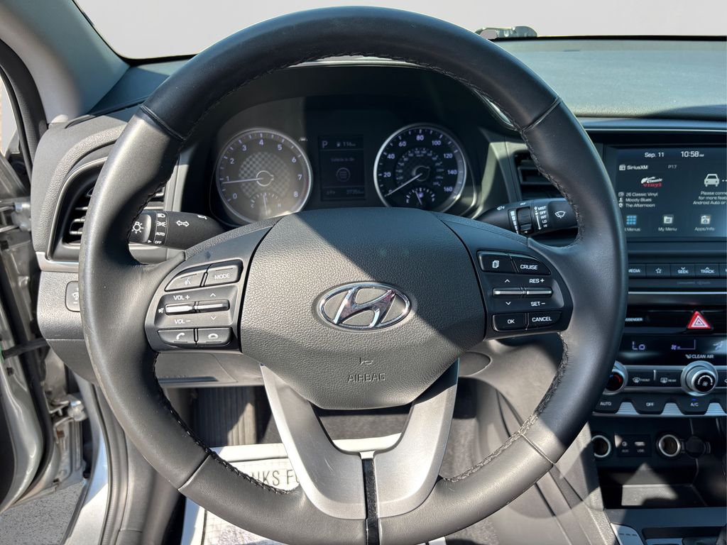 2020 Hyundai Elantra Value Edition photo 18