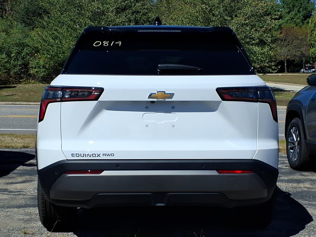 2026 Chevrolet Equinox LT photo 4