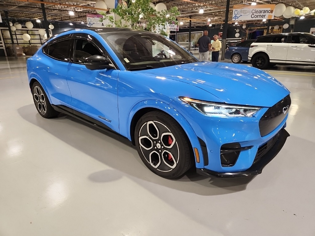 2023 Ford Mustang Mach-E GT photo 3
