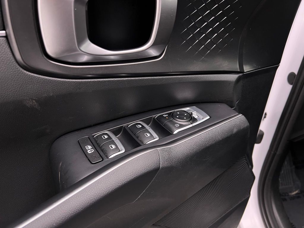 2024 Kia Sorento S photo 40
