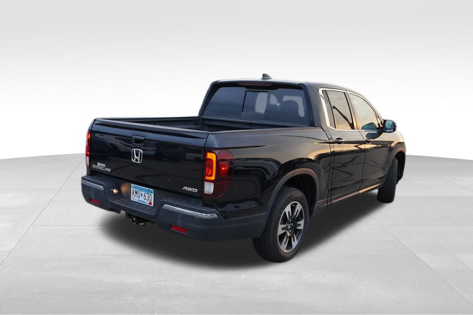 2020 Honda Ridgeline RTL photo 2