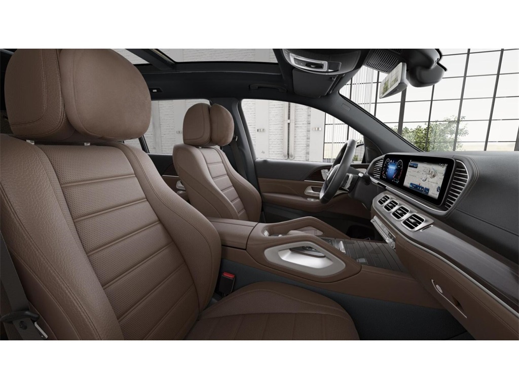 2025 Mercedes Benz GLS 580 4MATIC photo 4