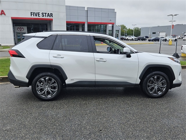 2023 Toyota RAV4 Hybrid XLE Premium photo 15