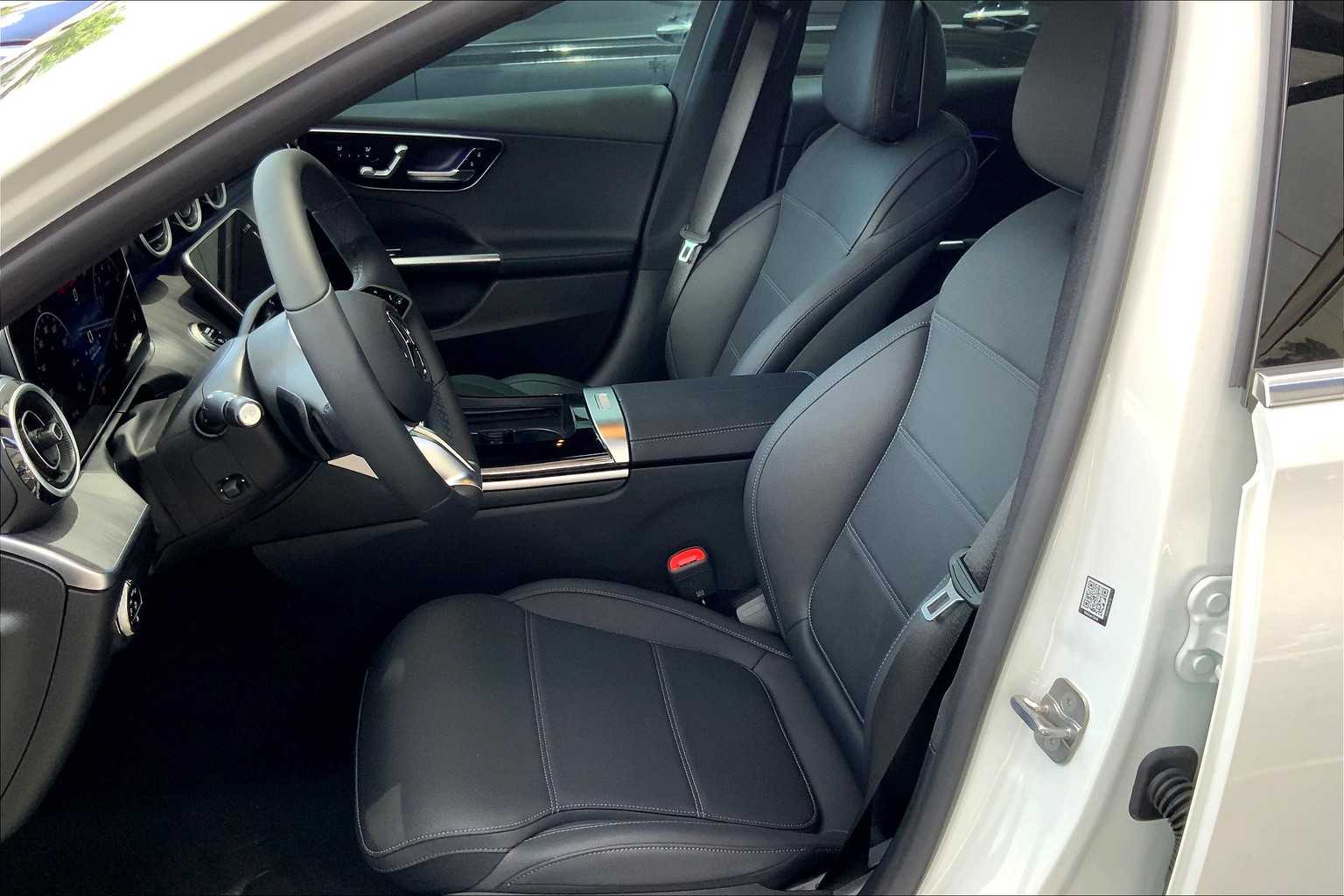 2025 Mercedes Benz C 300 photo 14