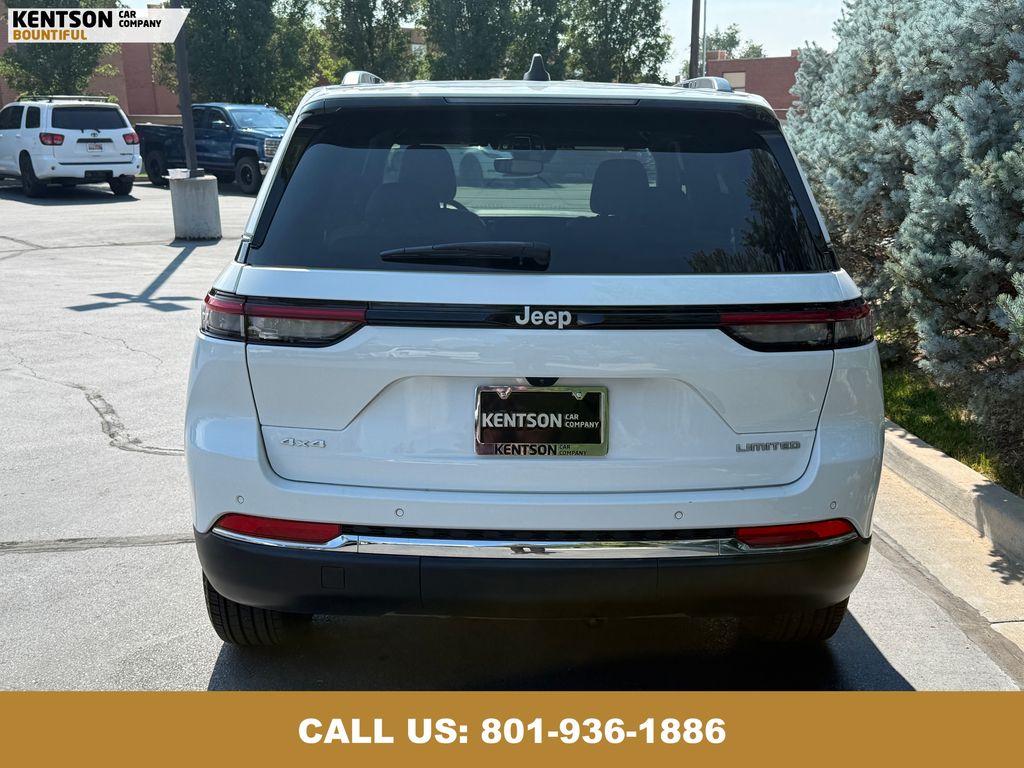 2024 Jeep Grand Cherokee Limited photo 6