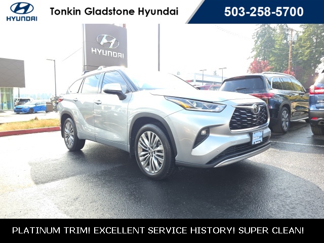 2020 Toyota Highlander Platinum's photo