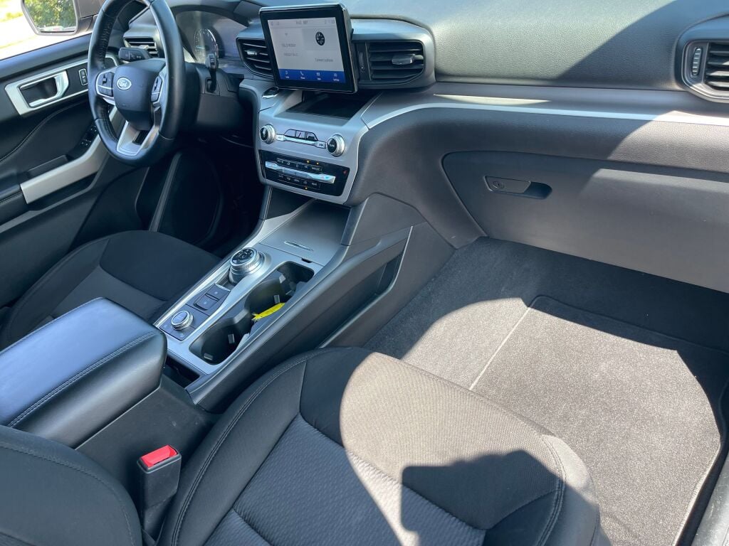 2022 Ford Explorer XLT photo 23
