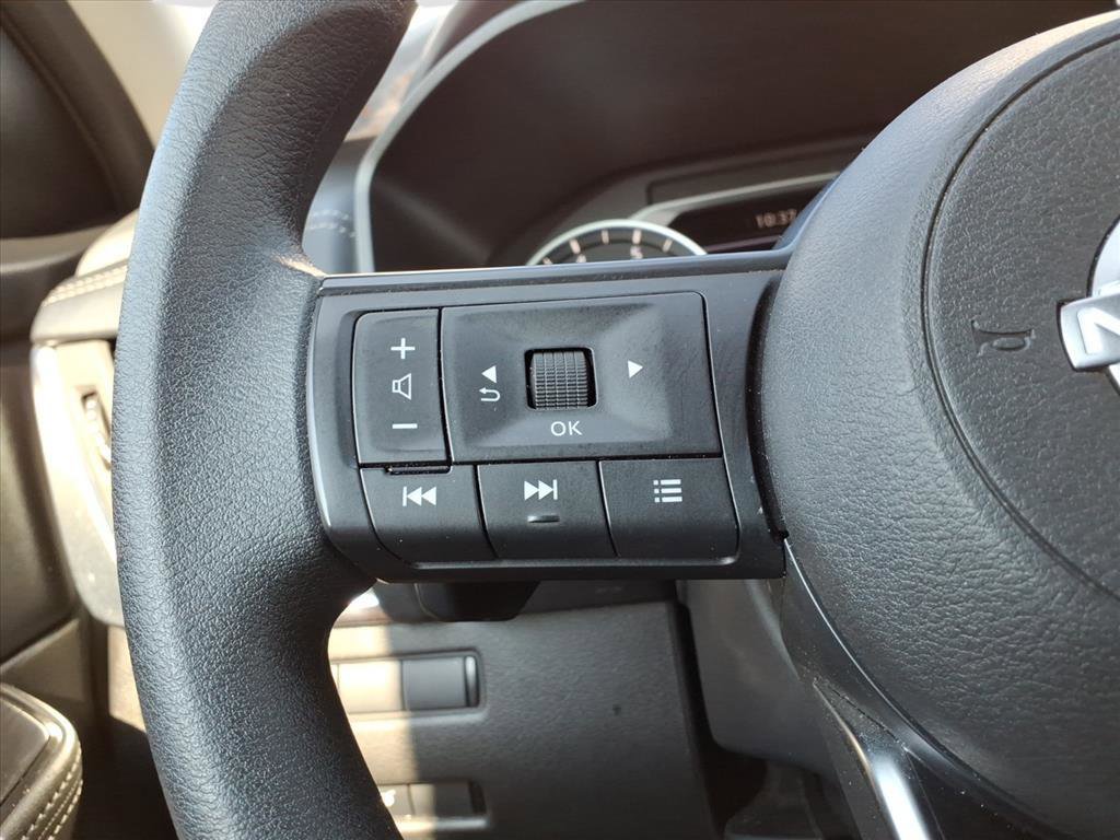 2024 Nissan Rogue SV photo 23