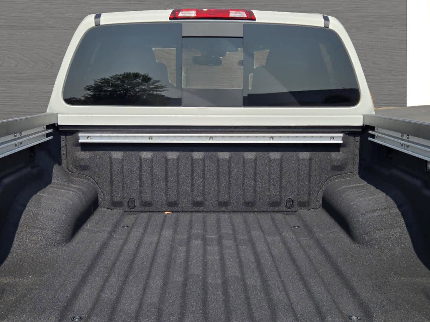 2025 Nissan Frontier Crew Cab PRO-4X photo 9