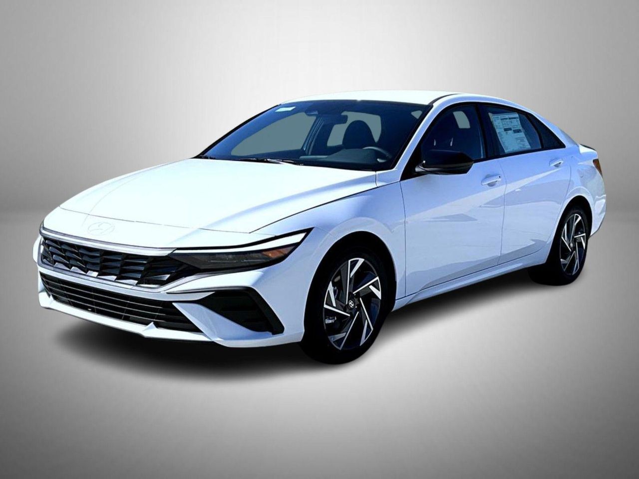 2025 Hyundai Elantra SEL's photo