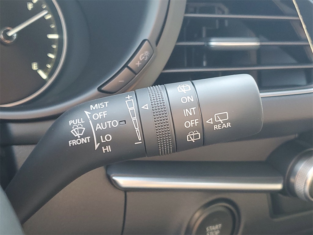 2025 Mazda Mazda3 Hatchback 2.5 Select Sport photo 18