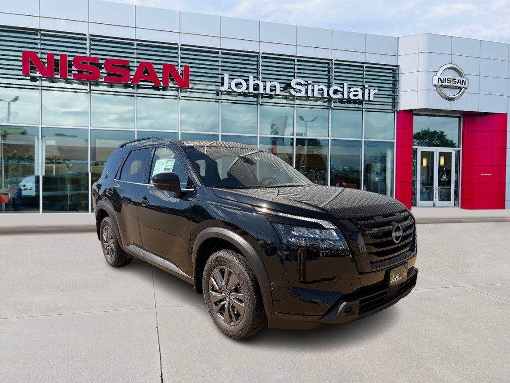 2025 Nissan Pathfinder SV's photo