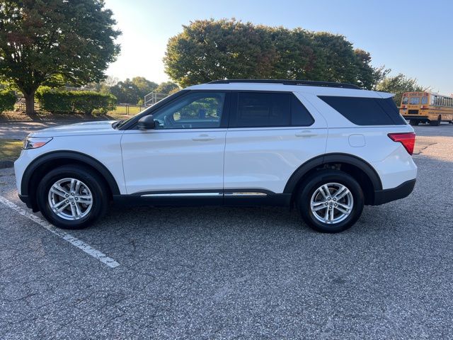 2022 Ford Explorer XLT photo 3