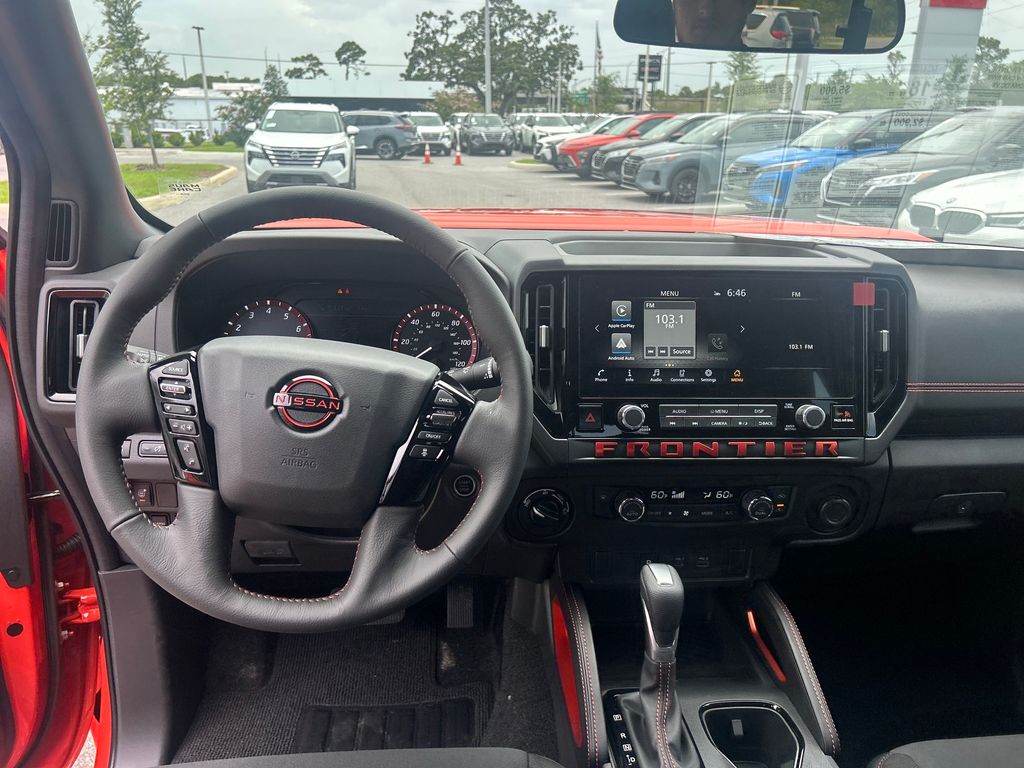 2025 Nissan Frontier PRO-4X photo 24
