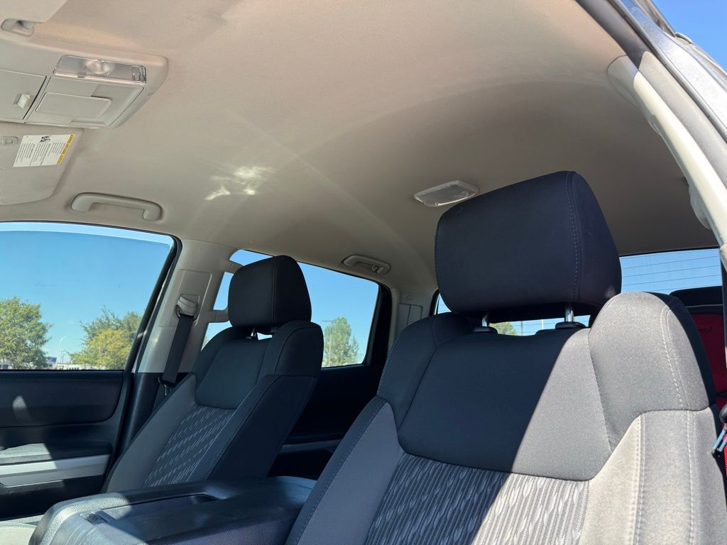 2018 Toyota Tundra SR5 photo 10