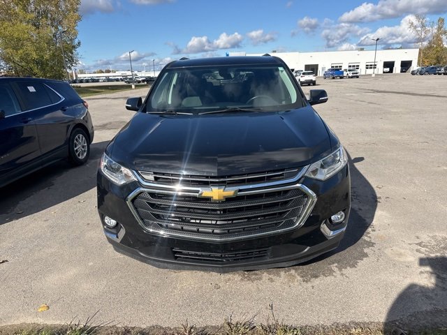 Used 2019 Chevrolet Traverse 1LT with VIN 1GNERGKWXKJ165564 for sale in Standish, MI
