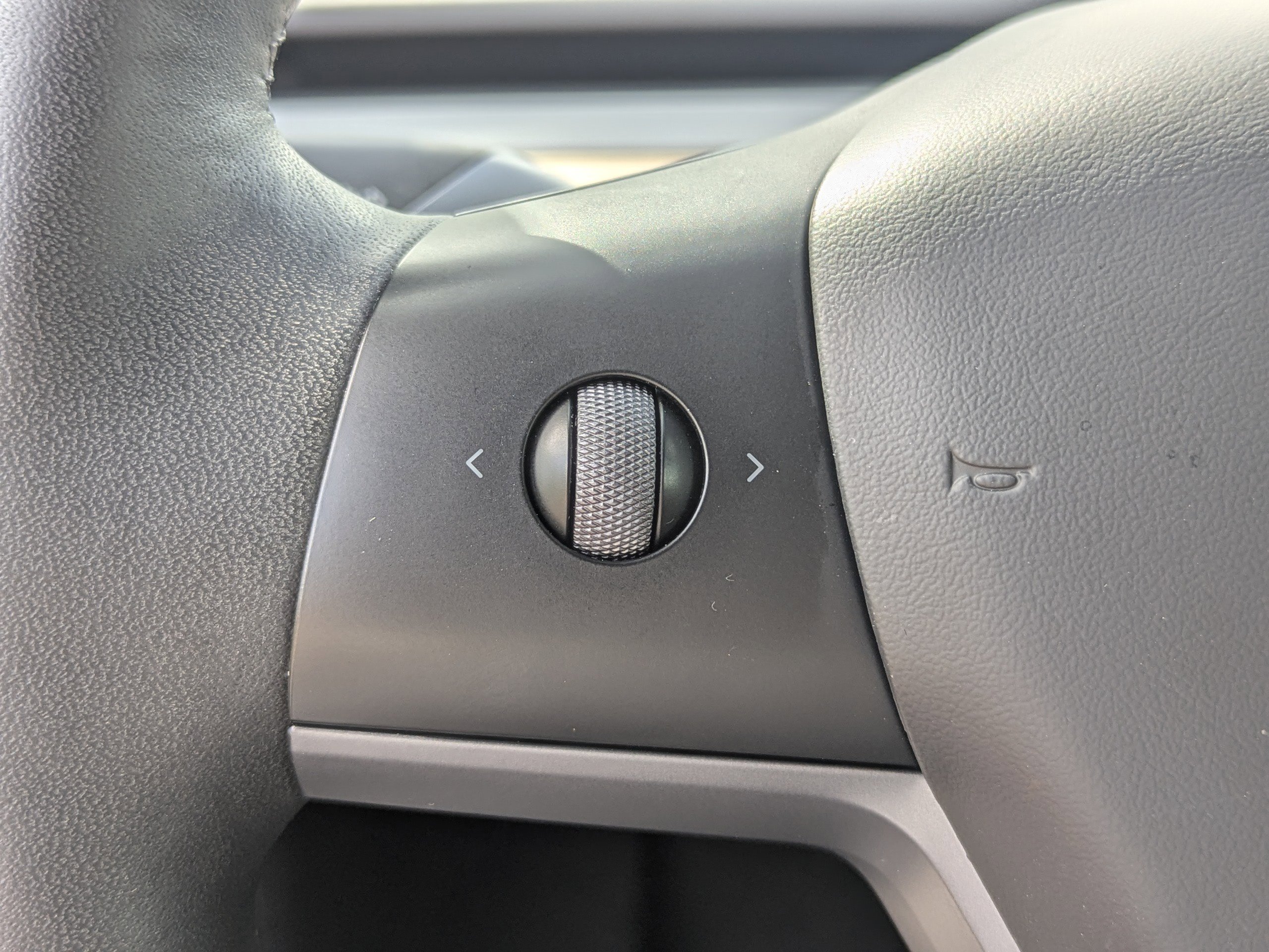 2023 Tesla Model Y Long Range photo 27