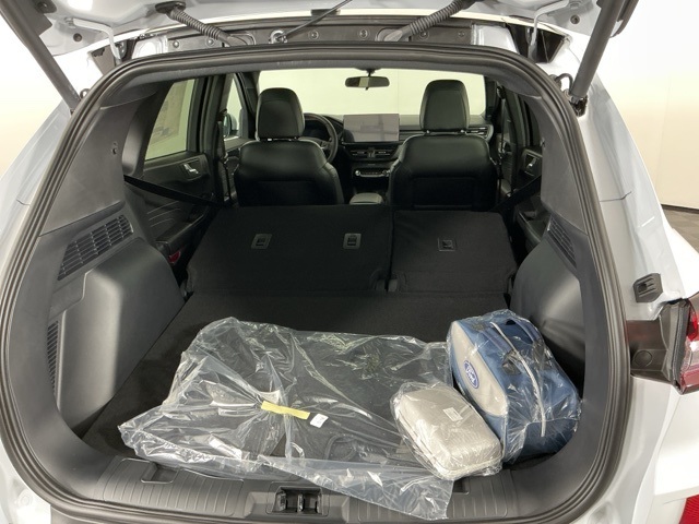 2025 Ford Escape Hybrid ST-Line Select photo 29