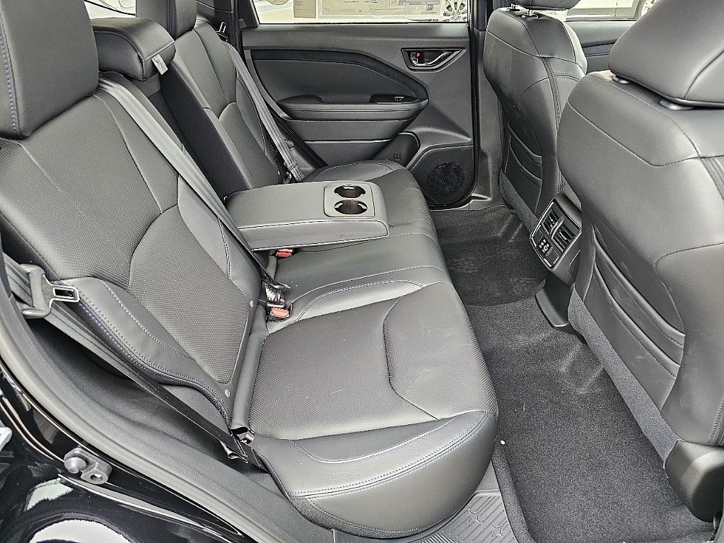 2025 Subaru Forester Limited photo 19